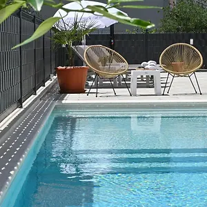 luxury-apartment-maravic-with-private-pool.hotels-in-trogir.com/